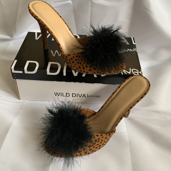 Wild Diva Lounge Cheetah Pump - Picture 7 of 8